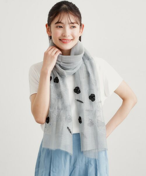 LAURA ASHLEY / ローラ アシュレイ マフラー・ショール・スヌード・ストール | 【シルク混／刺繍入り】シアーストール | 詳細3