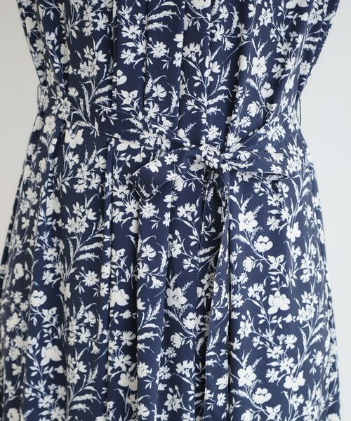 LAURA ASHLEY / ローラ アシュレイ ロング・マキシ丈ワンピース | 【洗える／ジャージ素材／同柄アイテムあり】ライ柄ワンピース | 詳細10