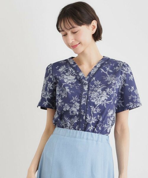 LAURA ASHLEY / ローラ アシュレイ シャツ・ブラウス | 【洗える／コットン100％／3colors／同柄アイテムあり】ウォールド ガーデン柄ブラウス | 詳細9