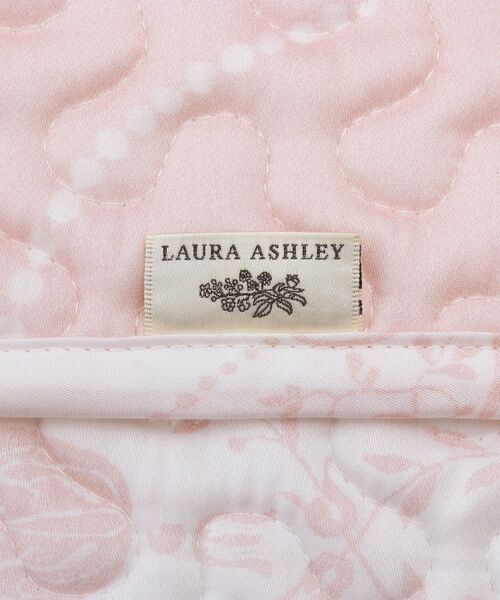 LAURA ASHLEY / ローラ アシュレイ インテリア・インテリア雑貨 | ジョゼッテ柄／ペールシクラメン キルトマルチカバー 200×200cm | 詳細3