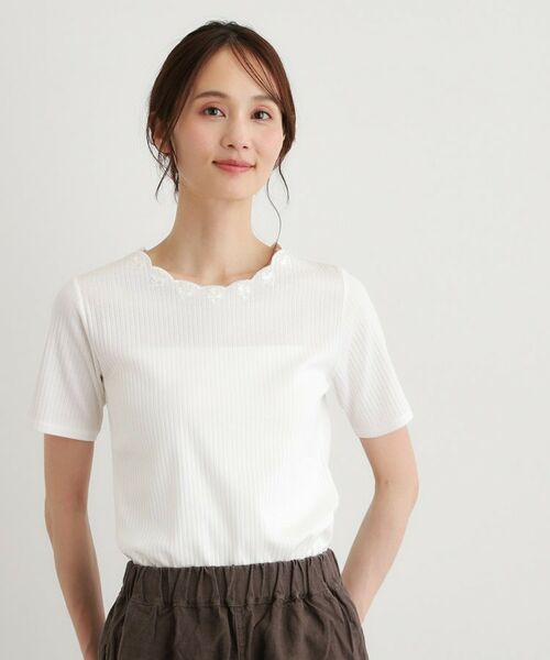 LAURA ASHLEY / ローラ アシュレイ カットソー | 【日本製／コットン100％】スカラップ刺繍カットソー（ホワイト(001)）