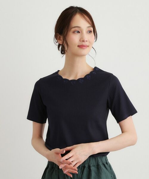 LAURA ASHLEY / ローラ アシュレイ カットソー | 【日本製／コットン100％】スカラップ刺繍カットソー（ネイビー(094)）
