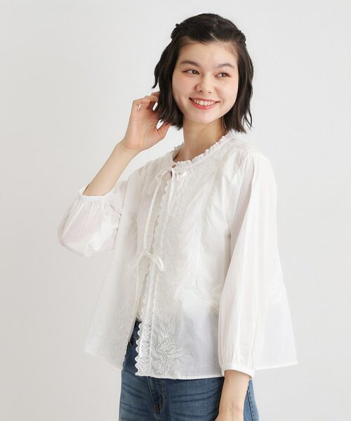 LAURA ASHLEY / ローラ アシュレイ シャツ・ブラウス | 【インド製／コットン100％】リボン＆レースブラウス（オフホワイト(003)）