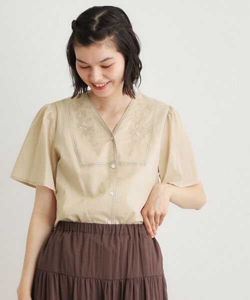 LAURA ASHLEY / ローラ アシュレイ シャツ・ブラウス | 【洗える／コットン100％】ヨーク刺繍ブラウス | 詳細1