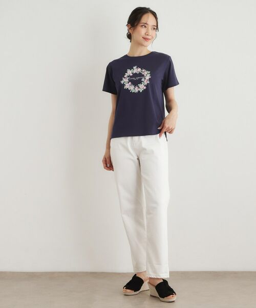 LAURA ASHLEY / ローラ アシュレイ Tシャツ | 【コットン100％／洗える】リースフローラル プリントTシャツ | 詳細10