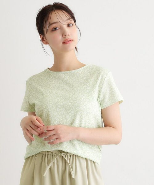LAURA ASHLEY / ローラ アシュレイ カットソー | 【接触冷感／マシンウォッシュ可】スウィート アリッサム柄スムースTシャツ（ライトグリーン(120)）