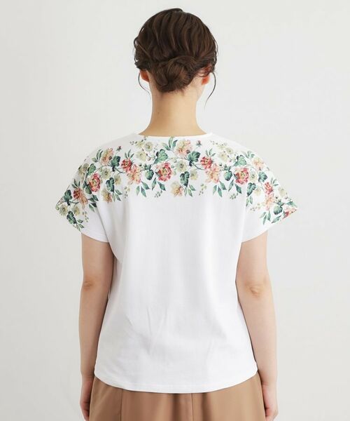 LAURA ASHLEY / ローラ アシュレイ カットソー | 【接触冷感／洗える／コットン100％】ロミリー柄 デコルテプリントTシャツ | 詳細15
