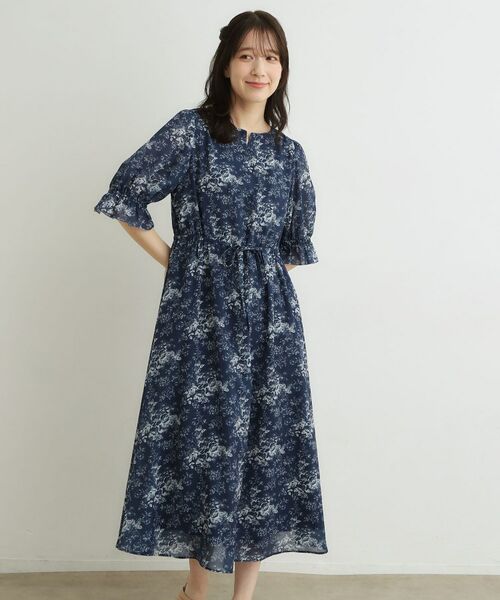LAURA ASHLEY / ローラ アシュレイ ミニ丈・ひざ丈ワンピース | 【洗える／ウエストドロスト・袖口ゴム仕様】トワル ディライト柄シフォンワンピース（ネイビー(194)）