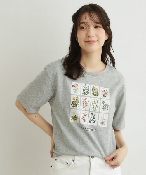 LAURA ASHLEY / ローラ アシュレイ カットソー | 【接触冷感／UVカット／吸水速乾性／抗菌防臭】パーショア ポストカーズ柄Tシャツ（ライトグレー(010)）