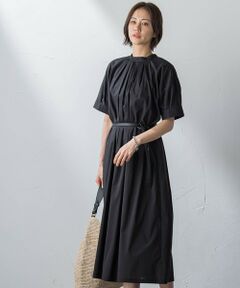 【WEB限定】防シワベルト付きネックギャザーワンピース≪洗濯機で洗える≫