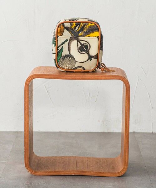 LAUTREAMONT / ロートレアモン その他 | 【WEB限定】【manipuri】スカーフ柄スクエアポーチ（ライトグレー）