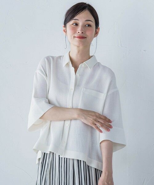 ロートレアモン ♡ シャツ　ブラウス　プリーツ袖　Vネック　クロップド丈　シアー 半袖プリーツシアー楊柳Vネックブラウス[品番：AMTW0002038