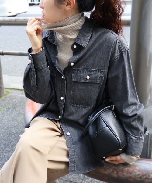 オールシーズン着まわしに大活躍のシャツ、ブラウス