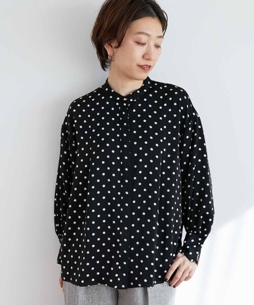 le. coeur blanc/ルクールブラン ドットバンドカラータックブラウス ブラック柄 38 le. coeur blanc/ルクールブラン ドットバンドカラータックブラウス ブラック柄 38