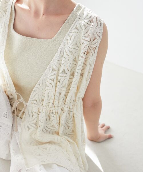 le.coeur blanc / ルクールブラン ベスト | 《手洗い可能》フラワーレースジレベスト | 詳細3