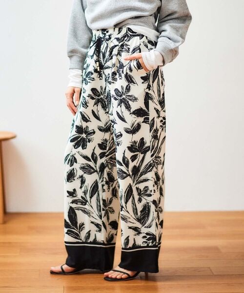 le.coeur blanc / ルクールブラン その他パンツ | フラワーパネルプリントイージーパンツ | 詳細3