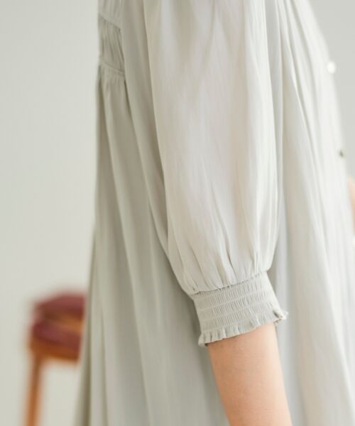 le.coeur blanc / ルクールブラン シャツ・ブラウス | パウダーサテン袖シャーリングブラウス | 詳細11