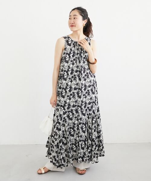 le.coeur blanc / ルクールブラン ロング・マキシ丈ワンピース | 《手洗い可能》Fanakaフラワーノースリワンピース | 詳細18
