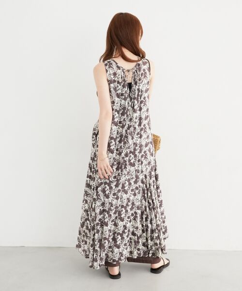 le.coeur blanc / ルクールブラン ロング・マキシ丈ワンピース | 《手洗い可能》Fanakaフラワーノースリワンピース | 詳細5