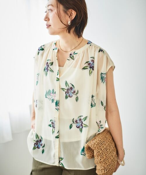 le.coeur blanc / ルクールブラン シャツ・ブラウス | 《WEB/一部店舗限定》KAZUMIDOIボタニカルノースリギャザーブラウス | 詳細16