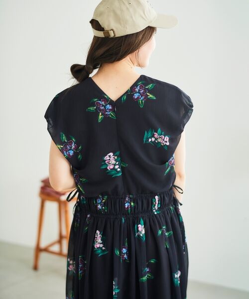 le.coeur blanc / ルクールブラン ロング・マキシ丈ワンピース | 《WEB/一部店舗限定アイテム》KAZUMIDOIボタニカルギャザーワンピース | 詳細12