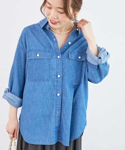 le.coeur blanc / ルクールブラン シャツ・ブラウス | 《軽いシャツ素材》パールボタンデニムシャツ | 詳細15