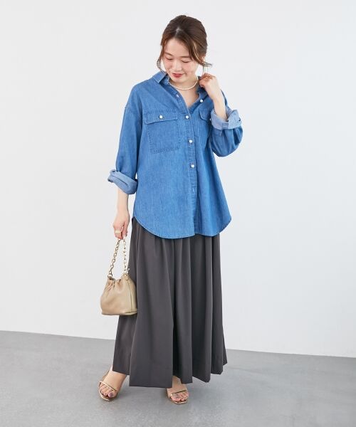 le.coeur blanc / ルクールブラン シャツ・ブラウス | 《軽いシャツ素材》パールボタンデニムシャツ | 詳細21