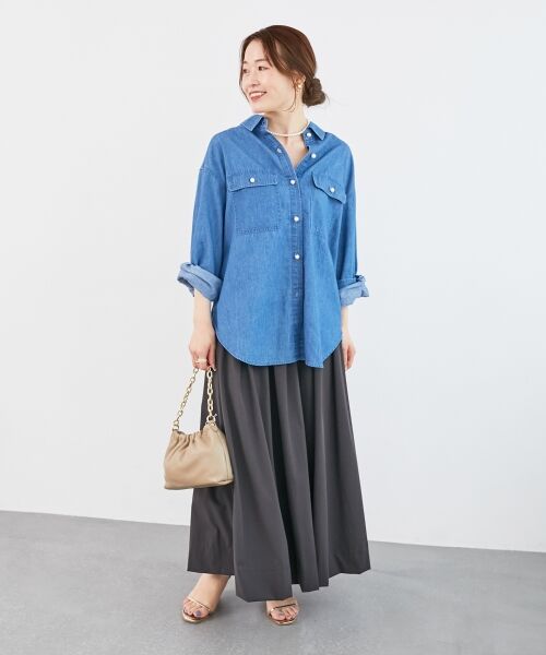le.coeur blanc / ルクールブラン シャツ・ブラウス | 《軽いシャツ素材》パールボタンデニムシャツ | 詳細24