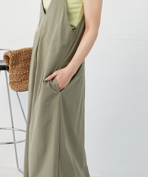 le.coeur blanc / ルクールブラン ロング・マキシ丈ワンピース | ナイロンVネックキャミワンピース | 詳細26