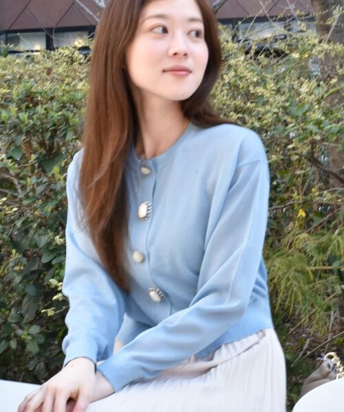 le.coeur blanc / ルクールブラン カーディガン・ボレロ | 《手洗い可能》TORRAZZO DONNAビジュー釦カーデ | 詳細10