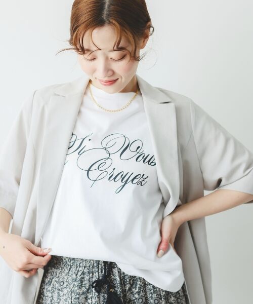 le. coeur blanc/ルクールブラン 《手洗い可能》ニュアンスロゴTシャツ オフ 38 le. coeur blanc/ルクールブラン 《手洗い可能》ニュアンスロゴTシャツ オフ 38