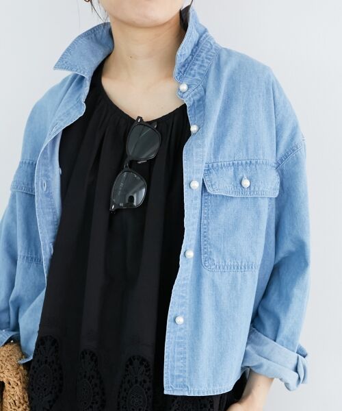 le.coeur blanc / ルクールブラン シャツ・ブラウス | 《軽い素材》パールボタンコンパクトデニムシャツ | 詳細19