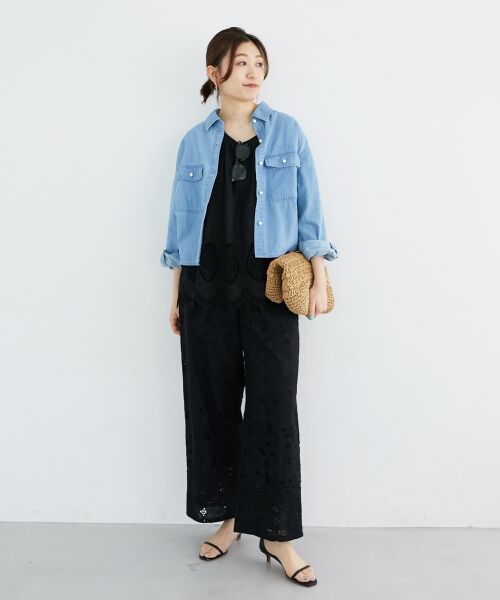 le.coeur blanc / ルクールブラン シャツ・ブラウス | 《軽い素材》パールボタンコンパクトデニムシャツ | 詳細22