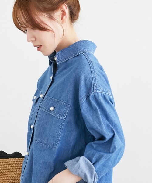 le.coeur blanc / ルクールブラン シャツ・ブラウス | 《軽い素材》パールボタンコンパクトデニムシャツ | 詳細6
