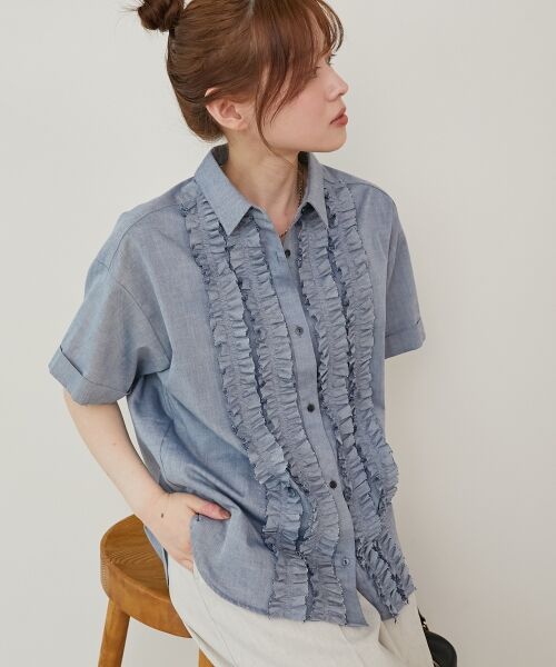 le.coeur blanc / ルクールブラン シャツ・ブラウス | 《1枚で着映え！》フロントフリルレギュラーカラー半袖シャツ | 詳細4