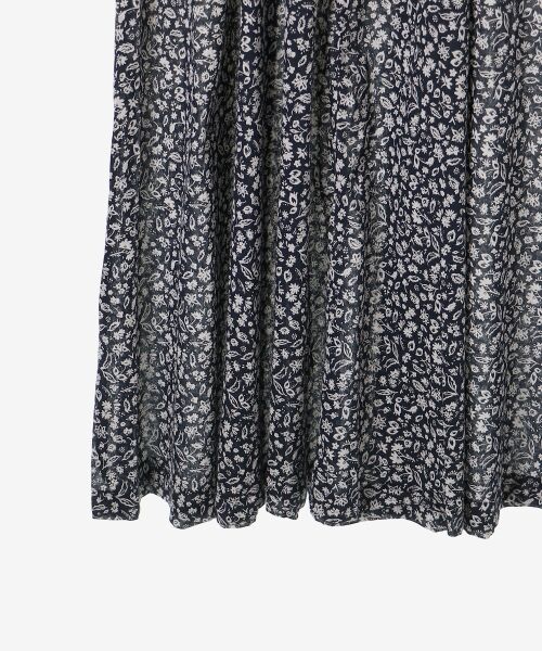 le.coeur blanc / ルクールブラン ロング・マキシ丈ワンピース | 《手洗い可能》フラワープリントネックギャザーワンピース | 詳細23