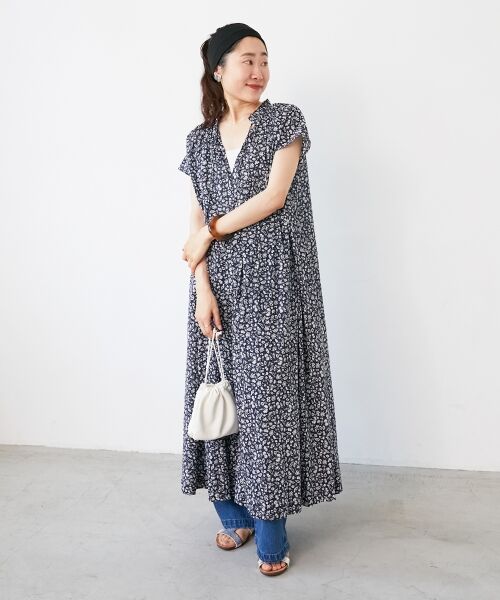 le.coeur blanc / ルクールブラン ロング・マキシ丈ワンピース | 《手洗い可能》フラワープリントネックギャザーワンピース | 詳細3