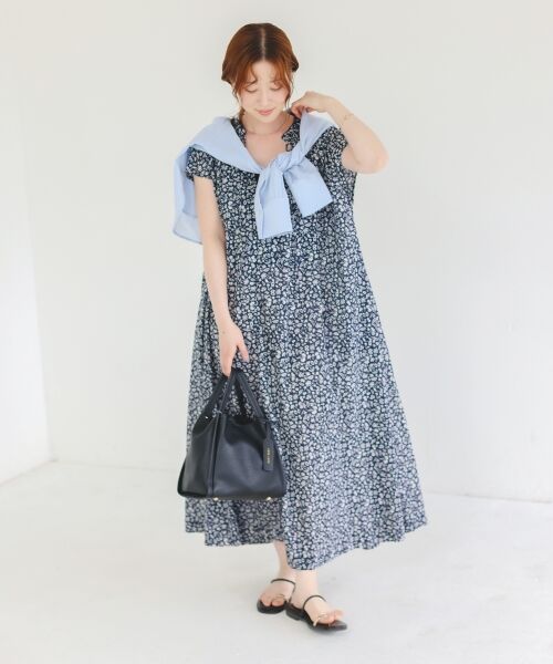 le.coeur blanc / ルクールブラン ロング・マキシ丈ワンピース | 《手洗い可能》フラワープリントネックギャザーワンピース | 詳細9