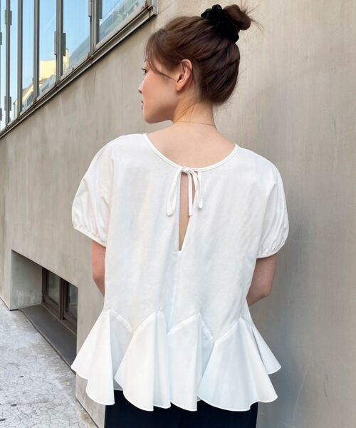 le. coeur blanc/ルクールブラン TORRAZZO DONNA裾フレアートップス ホワイト 38 le. coeur blanc/ルクールブラン TORRAZZO DONNA裾フレアートップス ホワイト 38
