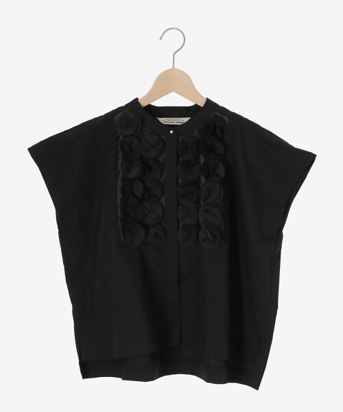 le.coeur blanc / ルクールブラン シャツ・ブラウス | 《手洗い可能》TORRAZZO DONNAフラワーモチーフフレンチスリーブ | 詳細1