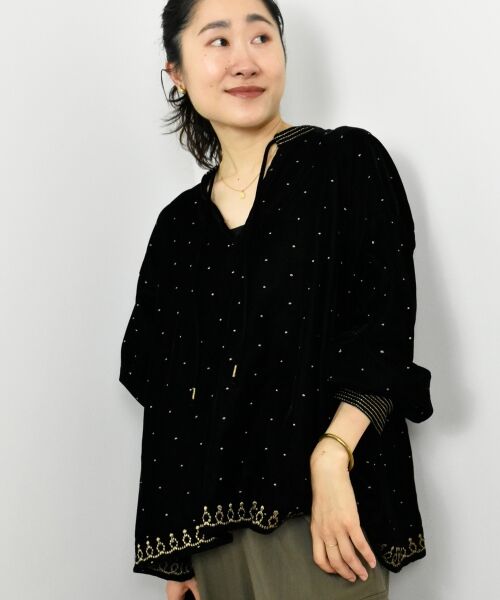 le.coeur blanc / ルクールブラン シャツ・ブラウス | TORRAZZO DONNAベロア刺繍ブラウス | 詳細2