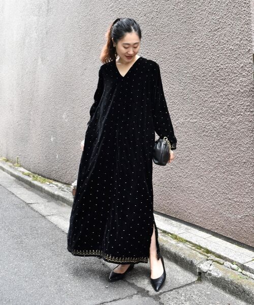 le.coeur blanc / ルクールブラン ロング・マキシ丈ワンピース | TORRAZZO DONNAベロア刺繍ワンピース | 詳細13