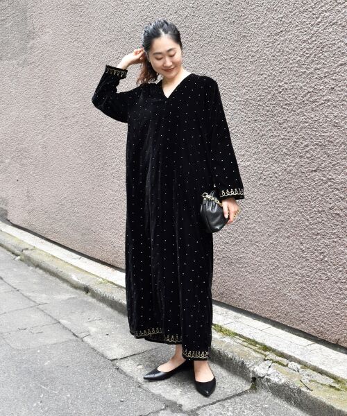 le.coeur blanc / ルクールブラン ロング・マキシ丈ワンピース | TORRAZZO DONNAベロア刺繍ワンピース | 詳細15