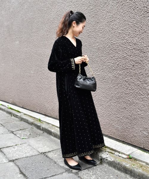 le.coeur blanc / ルクールブラン ロング・マキシ丈ワンピース | TORRAZZO DONNAベロア刺繍ワンピース | 詳細16