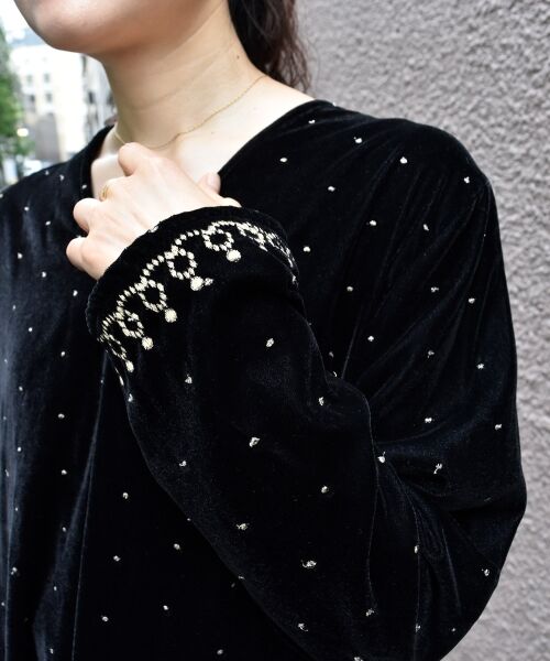 le.coeur blanc / ルクールブラン ロング・マキシ丈ワンピース | TORRAZZO DONNAベロア刺繍ワンピース | 詳細17