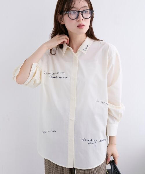 le.coeur blanc / ルクールブラン シャツ・ブラウス | 《WEB限定アイテム》レタリング刺繍シャツ | 詳細16