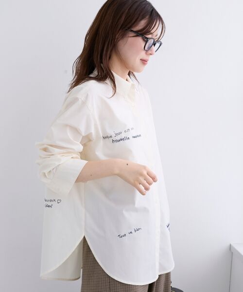 le.coeur blanc / ルクールブラン シャツ・ブラウス | 《WEB限定アイテム》レタリング刺繍シャツ | 詳細18