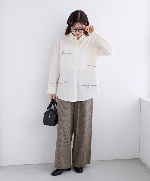 le.coeur blanc / ルクールブラン シャツ・ブラウス | 《WEB限定アイテム》レタリング刺繍シャツ | 詳細21