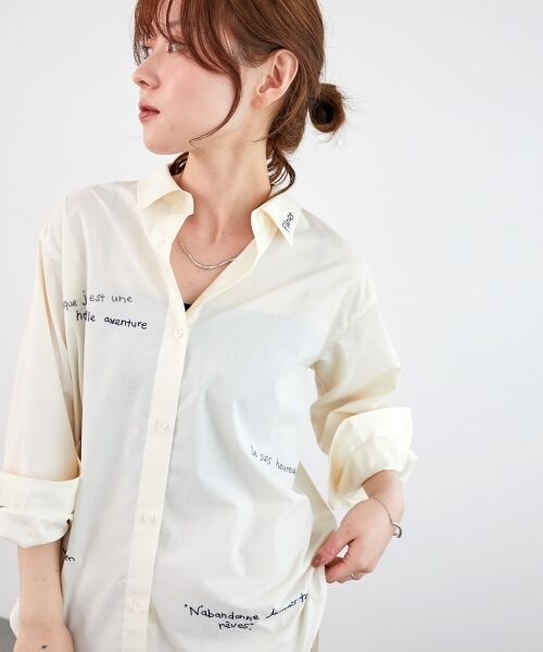 le.coeur blanc / ルクールブラン シャツ・ブラウス | 《WEB限定アイテム》レタリング刺繍シャツ | 詳細25
