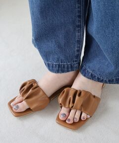 le.coeur blanc / ルクールブラン サンダル | 《WEB限定アイテム》ギャザーフラットサンダル